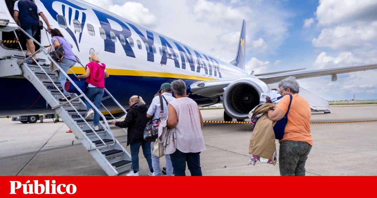Ryanair's departure from the Azores causes concern and triggers a spike in flight prices