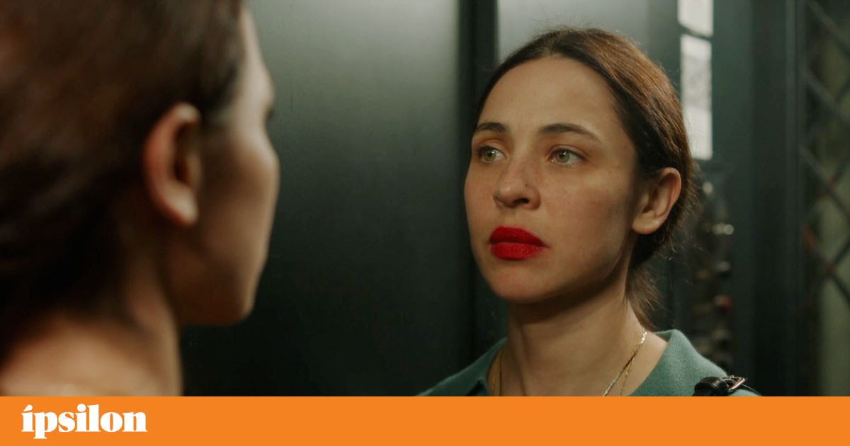 In 'As Correntes', Argentine director Milagros Mumenthaler films the mystery