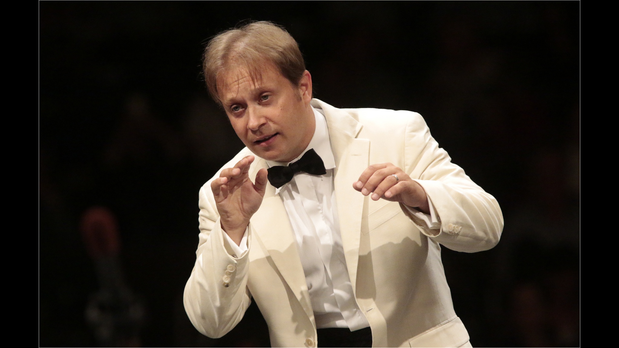 HOLLYWOOD, CA. SEP. 02, 2014. French conductor Ludovic Morlot conducting the LA Phil at the Hollywood Bowl on Sep. 02, 2014. French conductor Ludovic Morlot conducting the LA Phil with soloist Kari Kriikku in Mozartâ€™s Clarinet Concerto. Also on the program is Mendelssohnâ€™s â€œItalianâ€ Symphony.(Lawrence K. Ho/Los Angeles Times)