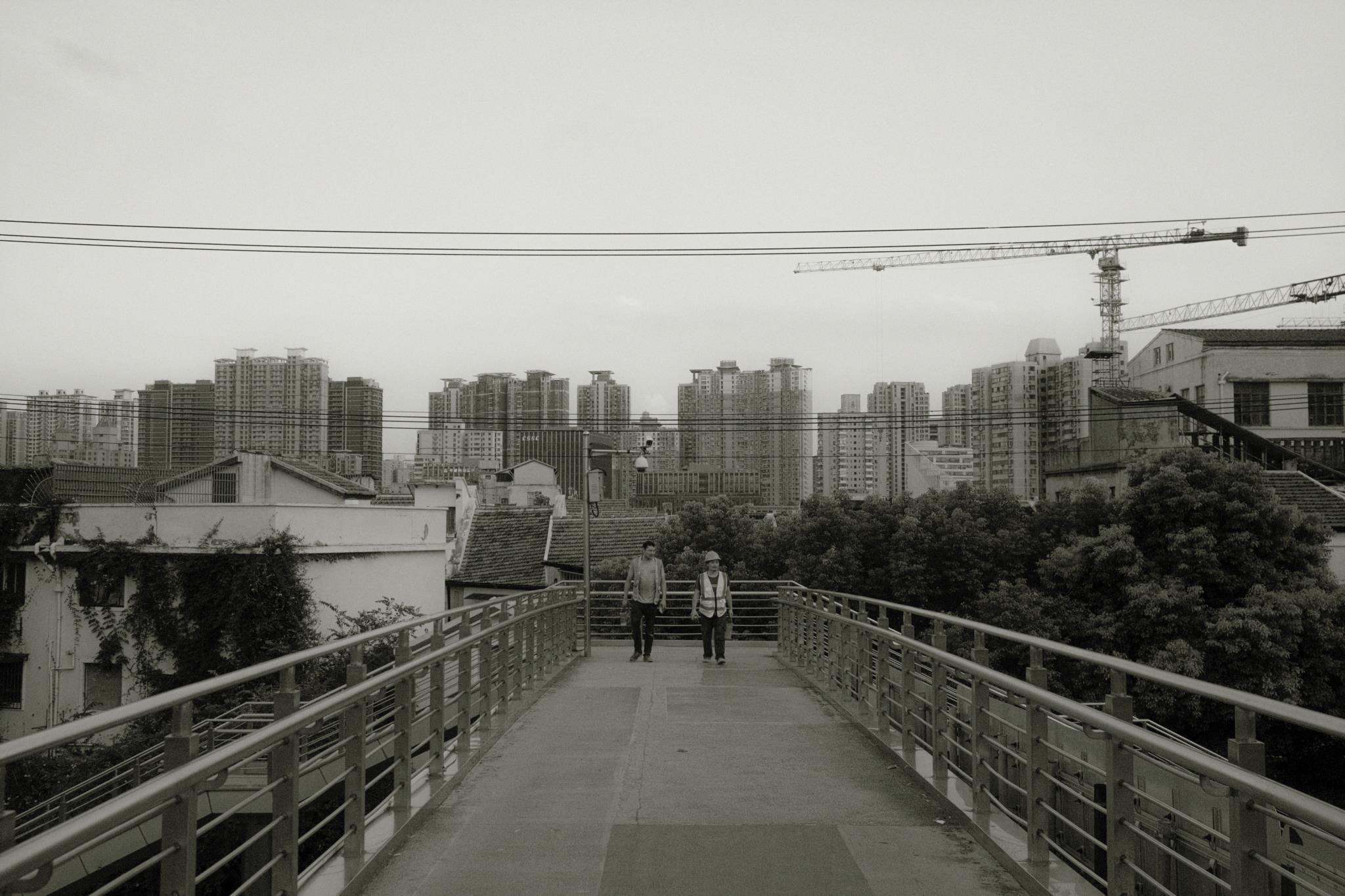 Desde os anos 90, muitos bairros históricos de Xangai têm sido demolidos para dar lugar a novos edifícios