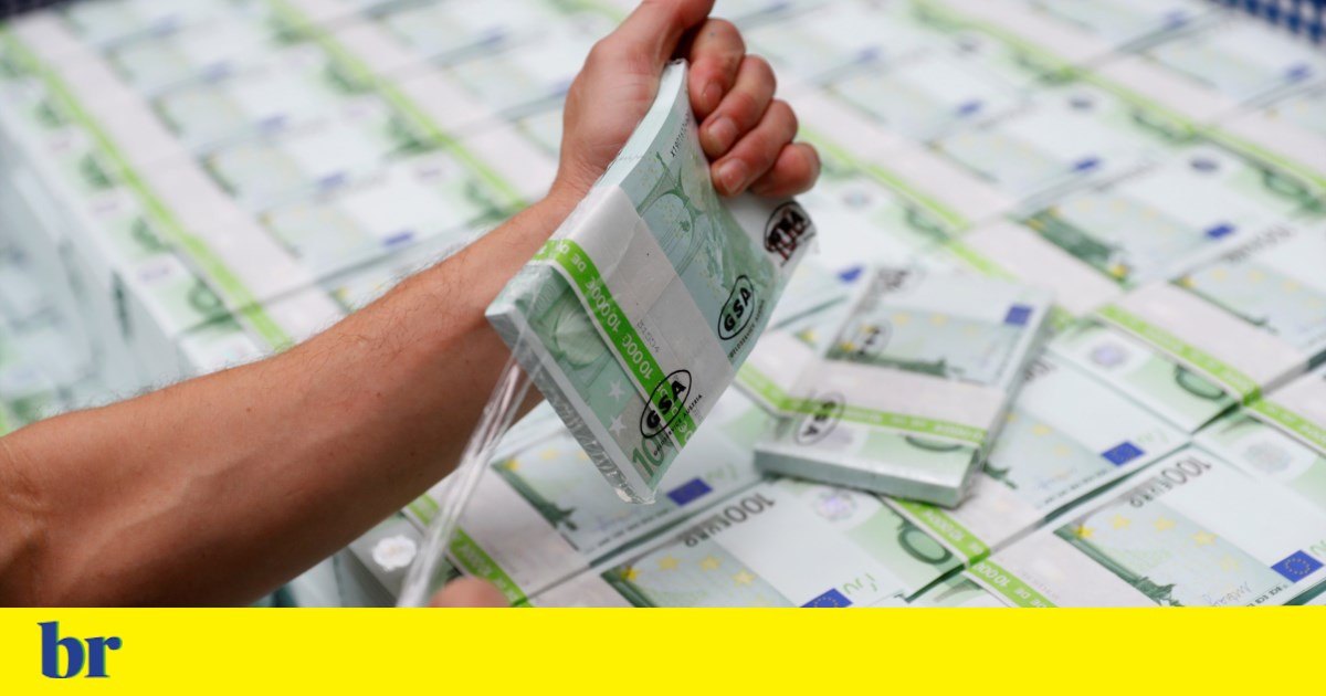 Brasileiros detêm 649 milhões de dólares em depósitos em Portugal