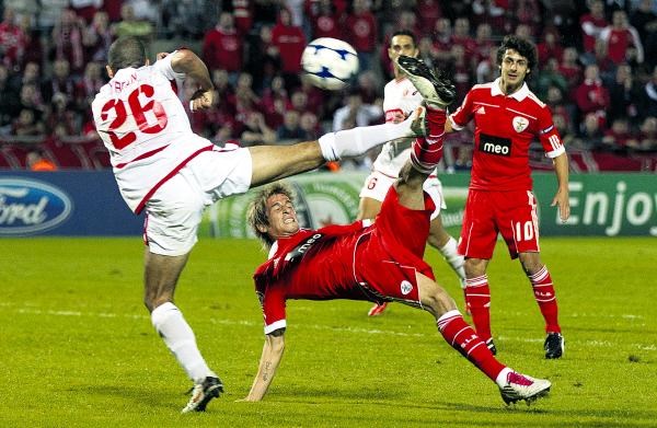 Os 11 capítulos da segunda vida de Jesus no Benfica