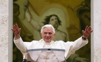 <p>Instituição liderada por Bento XVI apela à criação de uma autoridade global</p>