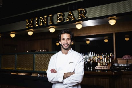 José Avillez no seu novo Mini Bar