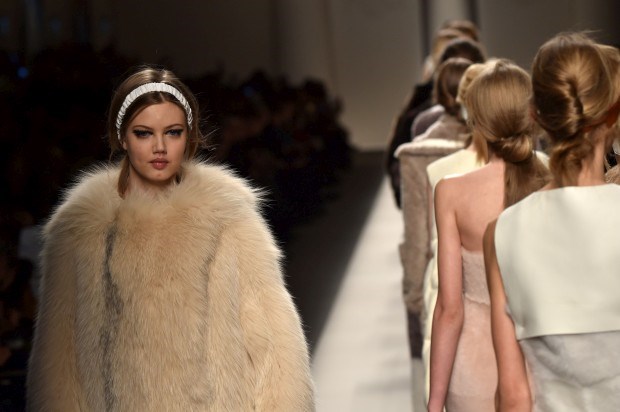 PETA condena desfiles de “alto-horror” da Fendi - Life&Style