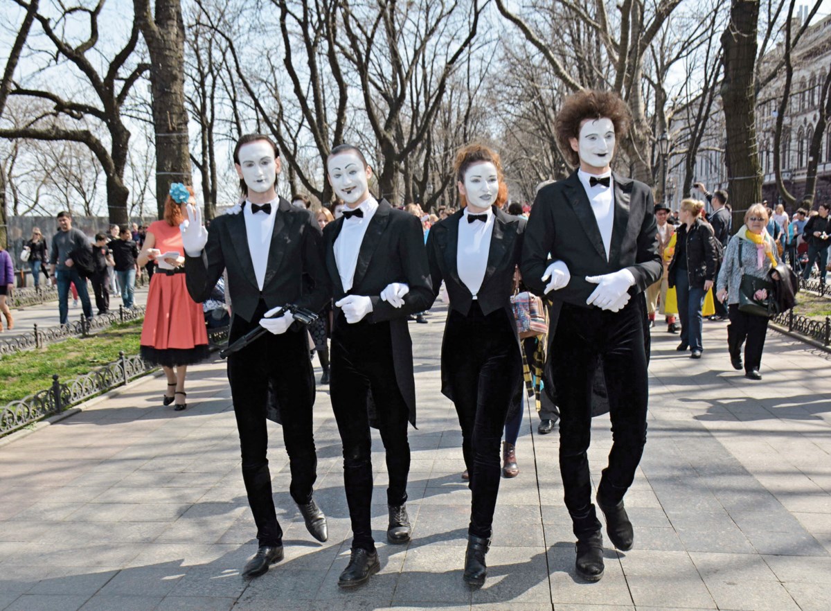 Em Odessa, rir ainda é o melhor remédio - Life&Style