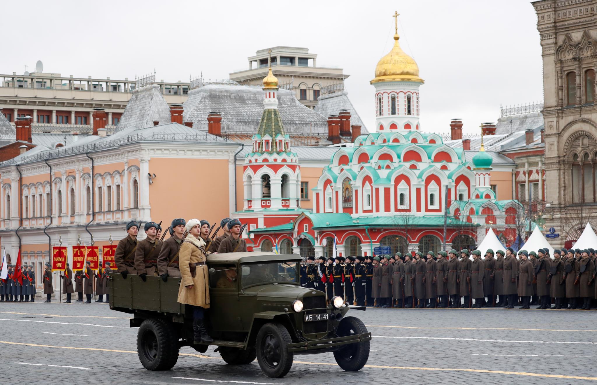 Russian re. Парад на красной площади зимой. С днем Победы картинки. Москва 2 ноября фото. Moscow on Nov 7 1922.