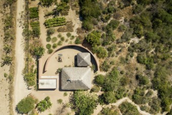 Siza desenhou um pavilhão baseado nas técnicas de barro de Oaxaca ...