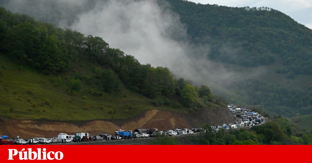 Leaving Nagorno-Karabakh through the mountains heading west | Photo Gallery Leaving Nagorno-Karabakh through the mountains heading west | Photo Gallery