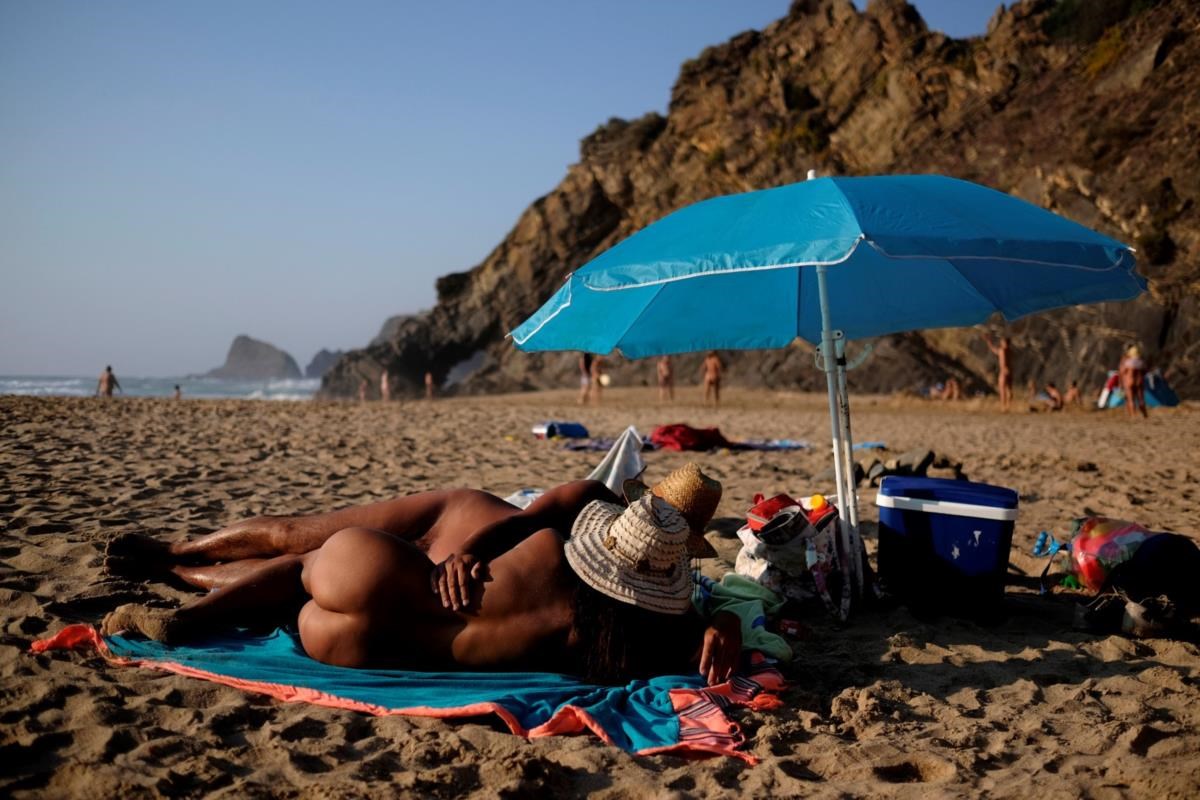 Get Na Praia Sem Nada Extremo Ocidental Publico Desktop Wallpaper Free Wallpaper Na Praia Sem Nada Extremo Ocidental Publico Free