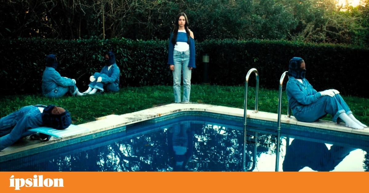 Victoria Leuca, da música tradicional moldava à pop e ao R&B, estreia-se com <i>Só</i>