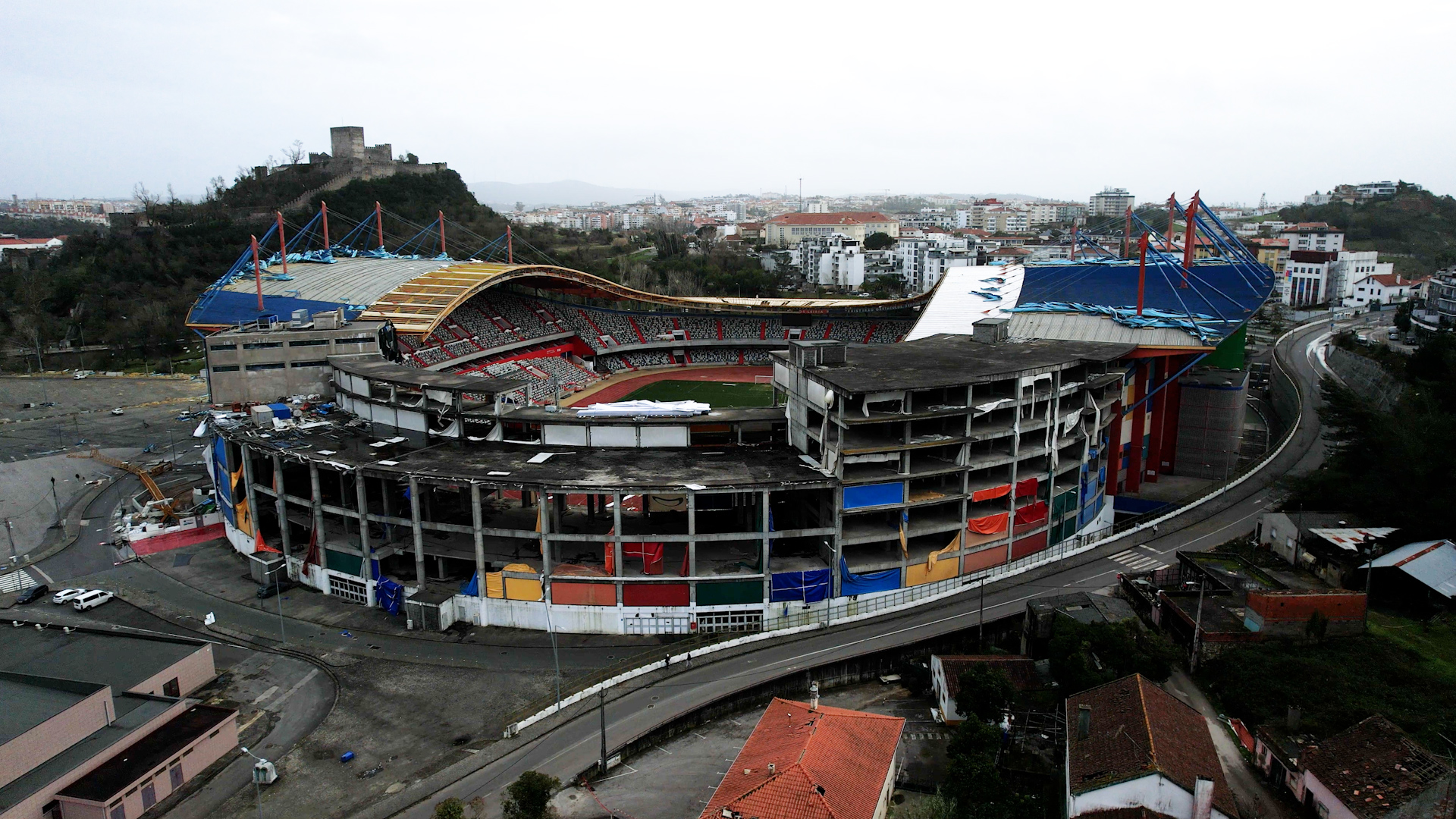 Depression Kristin: Leiria woke to a destroyed stadium and spent the day without power