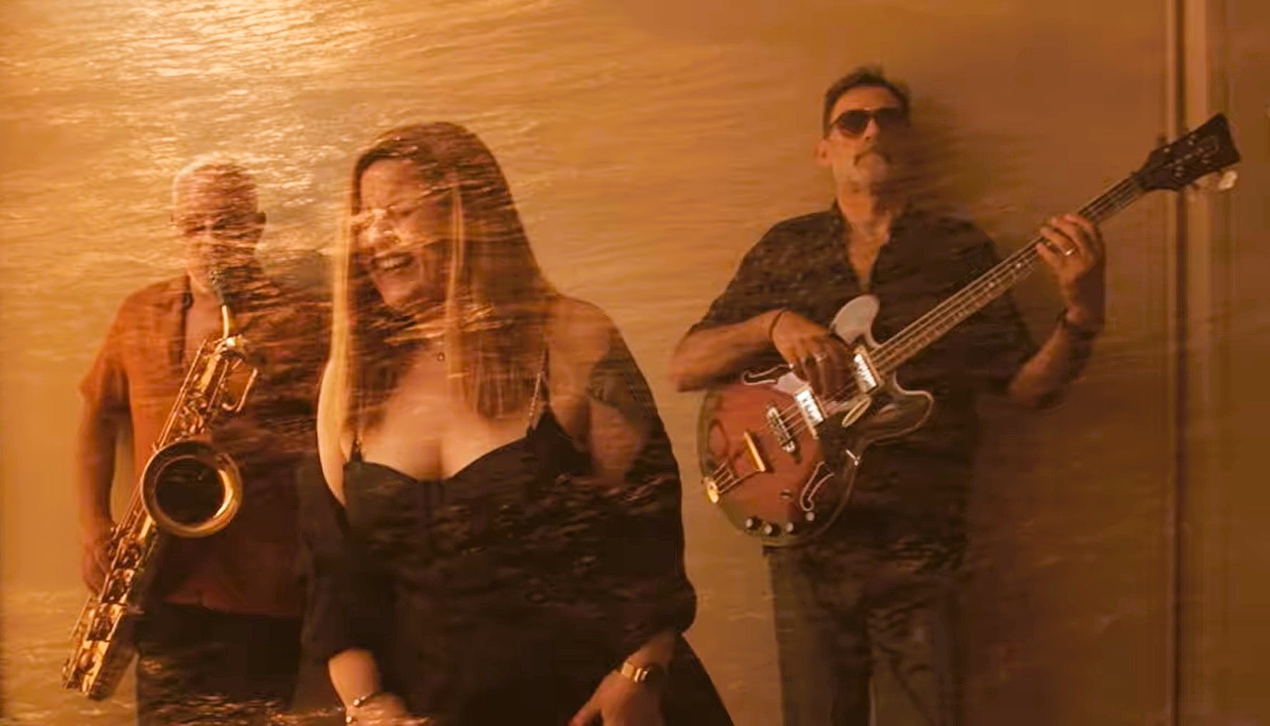 Cais Sodré Funk Connection pay video tribute to 'Má rês' and announce a hot summer