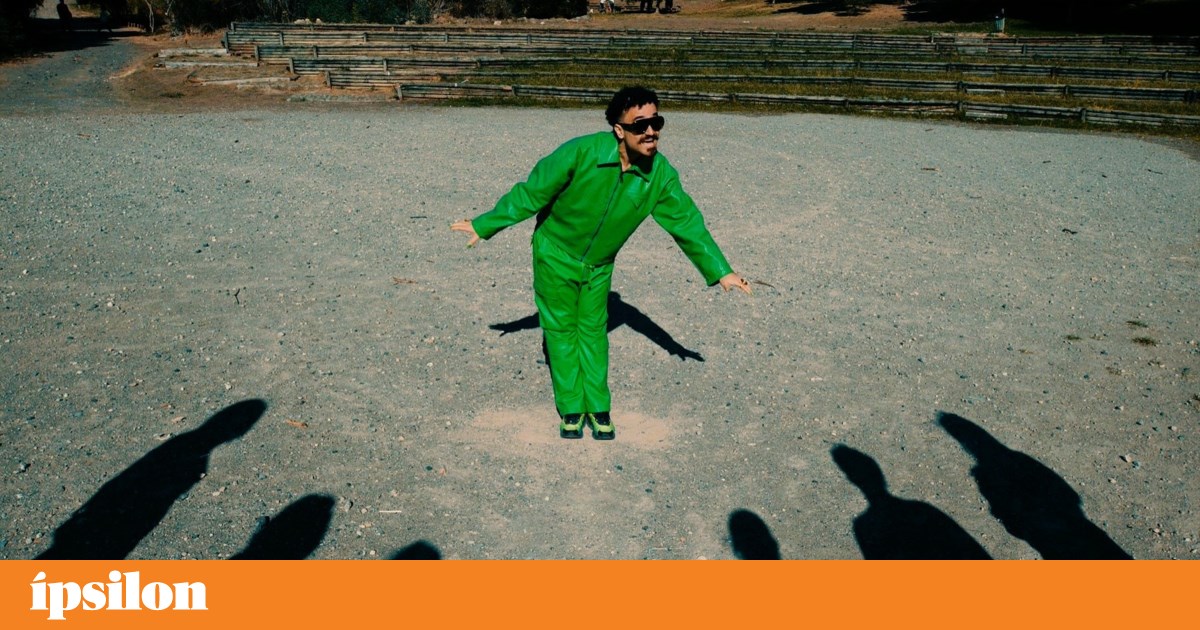 Jacaréu debuts Eterno Espectador, an album that blends “poetry, criticism and rhythm”